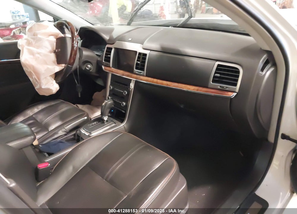 2012 LINCOLN MKZ HYBRID VIN: 3LNDL2L38CR825066