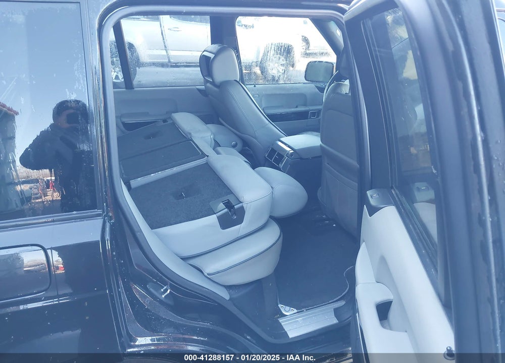2010 LAND ROVER RANGE ROVER HSE LUX VIN: SALMF1D49AA317816