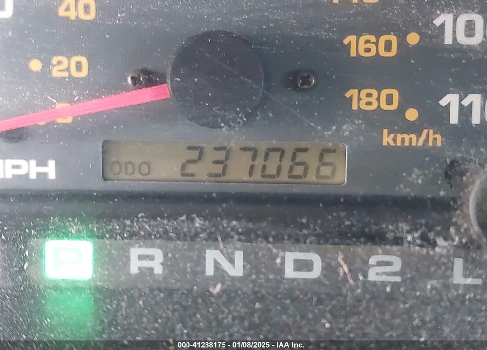 2000 TOYOTA 4RUNNER LIMITED V6 VIN: JT3GN87R9Y0147386