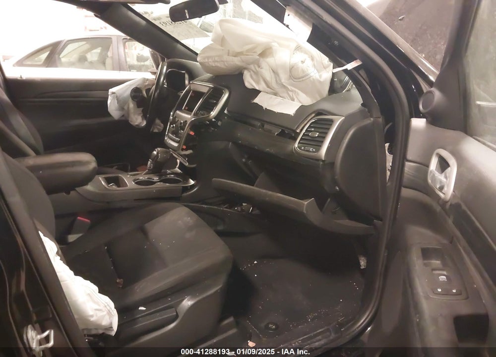 2020 JEEP GRAND CHEROKEE VIN: 1C4RJFAG2LC363888