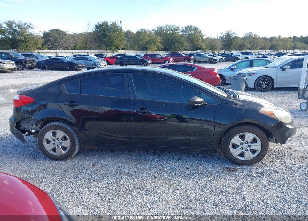 2015 KIA FORTE LX VIN: KNAFK4A6XF5339176