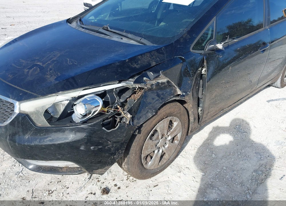2015 KIA FORTE LX VIN: KNAFK4A6XF5339176