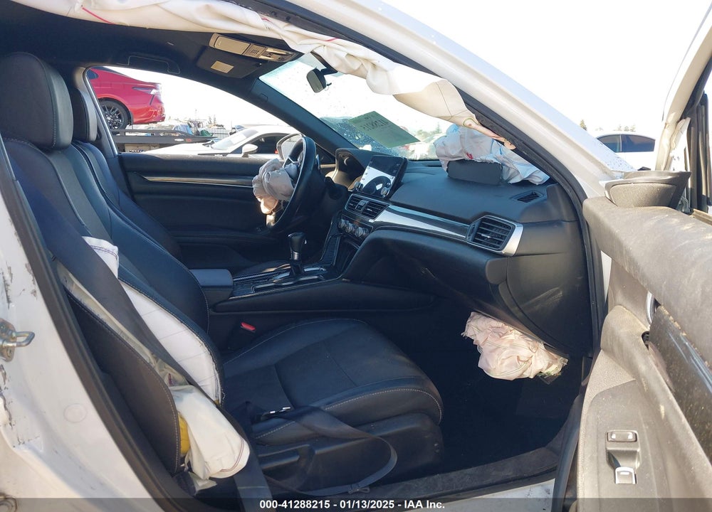 2019 HONDA ACCORD VIN: 1HGCV1F33KA079264