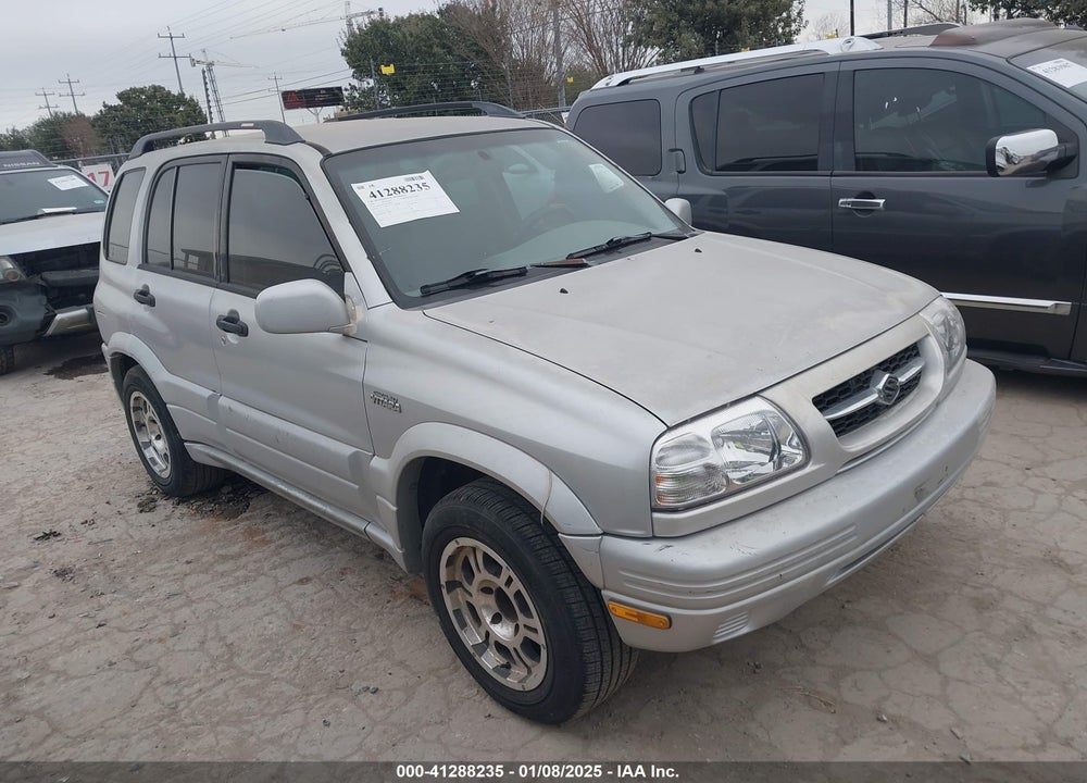 2000 SUZUKI GRAND VITARA JLS/JLS+/LIMITED VIN: JS3TE62V3Y4104997