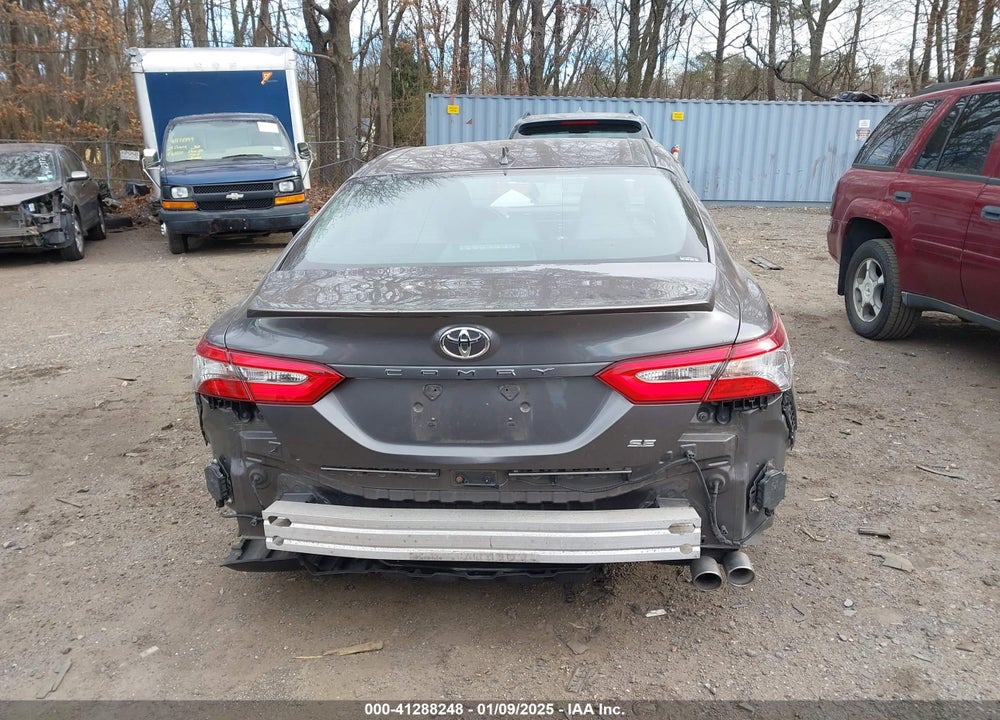 2019 TOYOTA CAMRY VIN: 4T1B11HK7KU696400