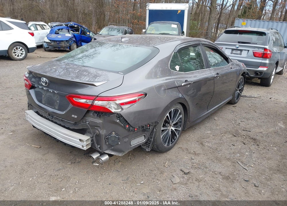 2019 TOYOTA CAMRY VIN: 4T1B11HK7KU696400
