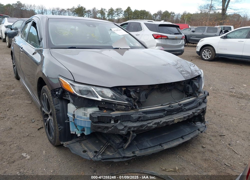 2019 TOYOTA CAMRY VIN: 4T1B11HK7KU696400