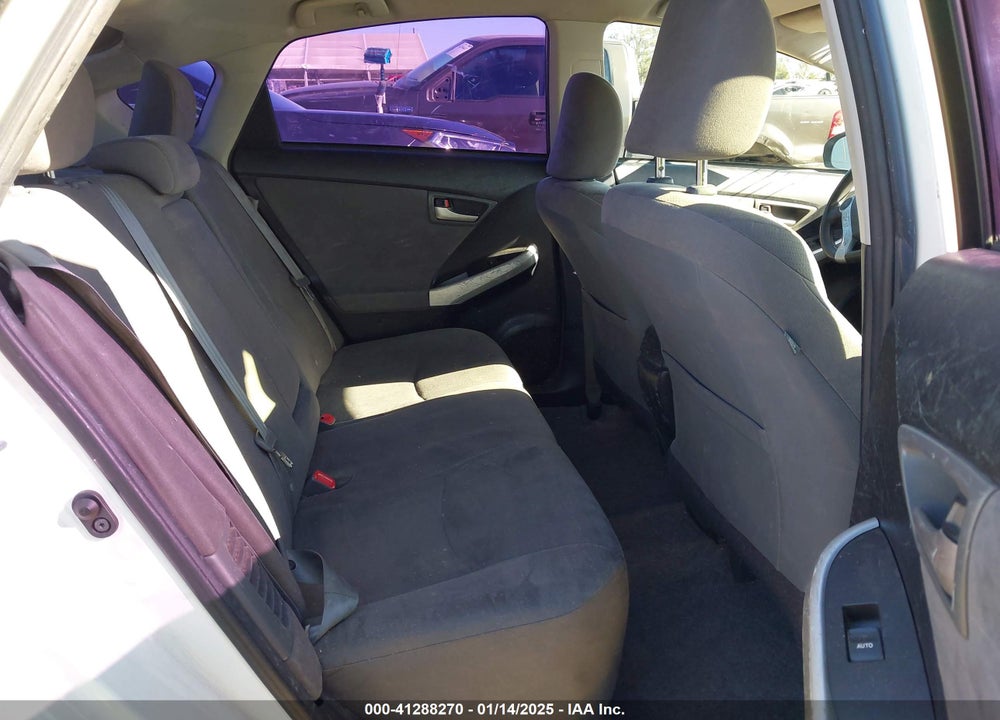 2015 TOYOTA PRIUS VIN: JTDKN3DU2F1981797