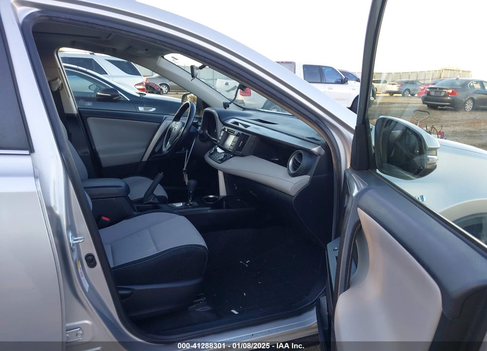 2016 TOYOTA RAV4 HYBRID XLE VIN: JTMRJREV3GD053114