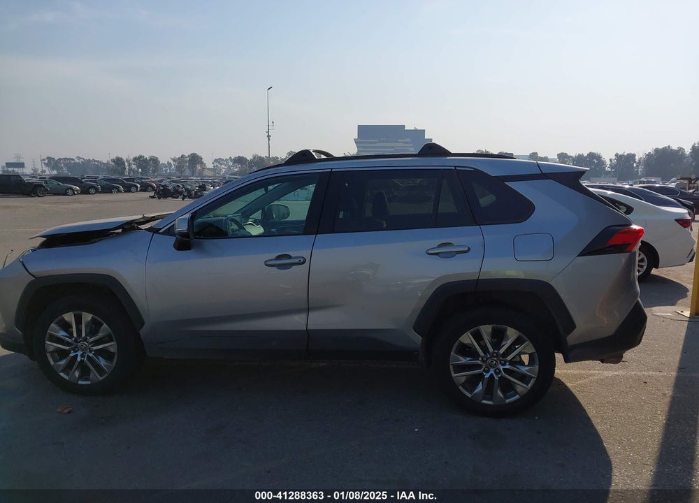 2021 TOYOTA RAV4 XLE PREMIUM VIN: 2T3C1RFV8MC109231
