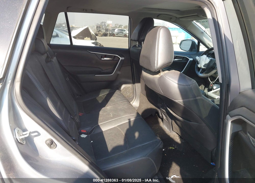 2021 TOYOTA RAV4 XLE PREMIUM VIN: 2T3C1RFV8MC109231