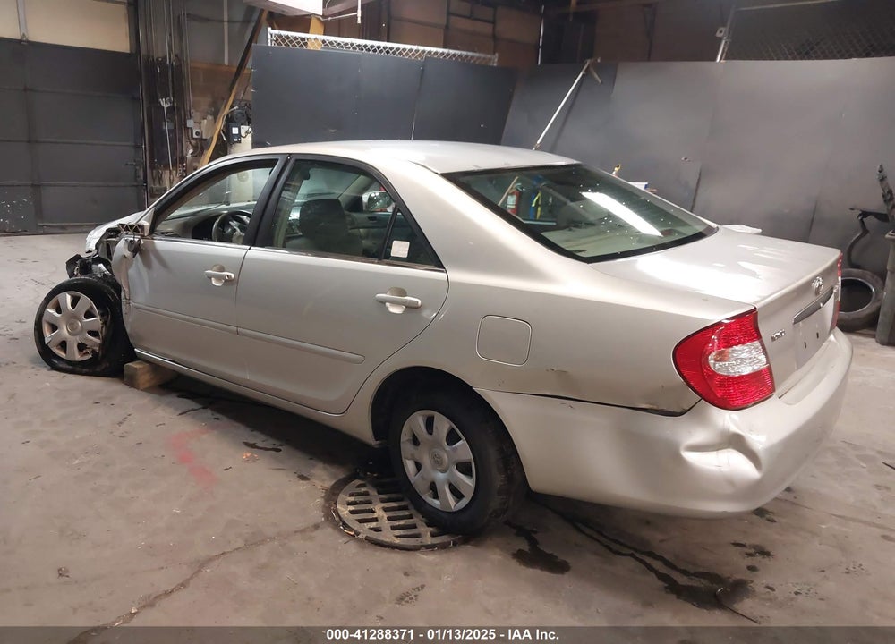 2004 TOYOTA CAMRY LE VIN: 4T1BE32K74U889450