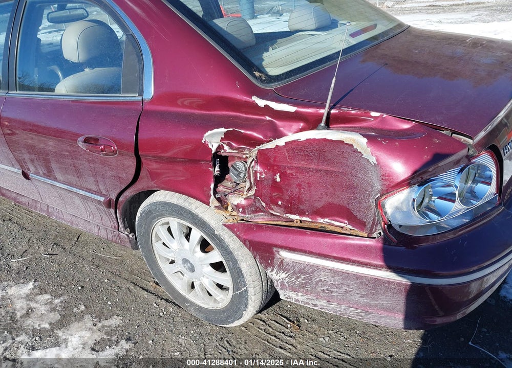 2004 HYUNDAI SONATA GLS/LX VIN: KMHWF35H74A052892