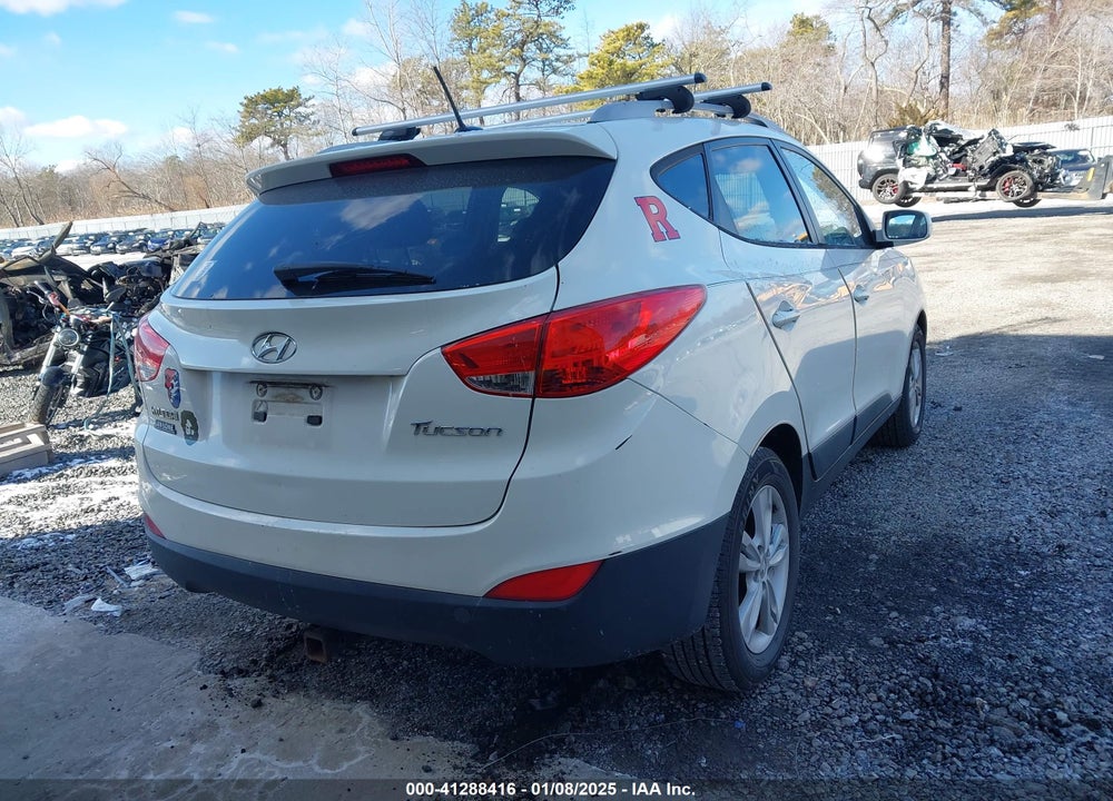 2011 HYUNDAI TUCSON GLS VIN: KM8JU3AC3BU197806