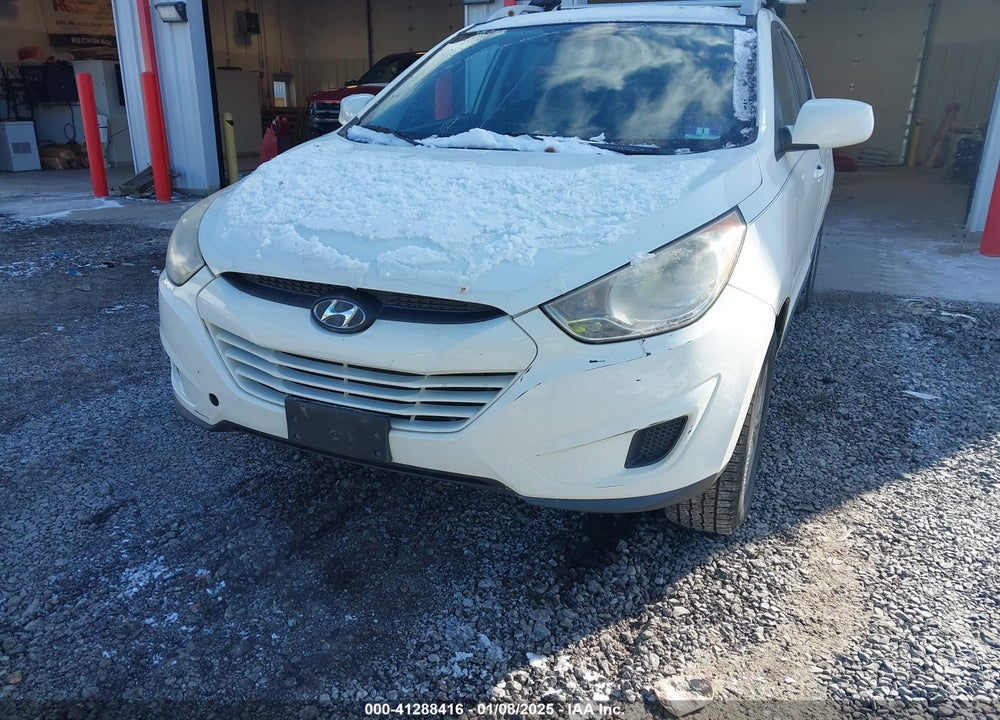2011 HYUNDAI TUCSON GLS VIN: KM8JU3AC3BU197806