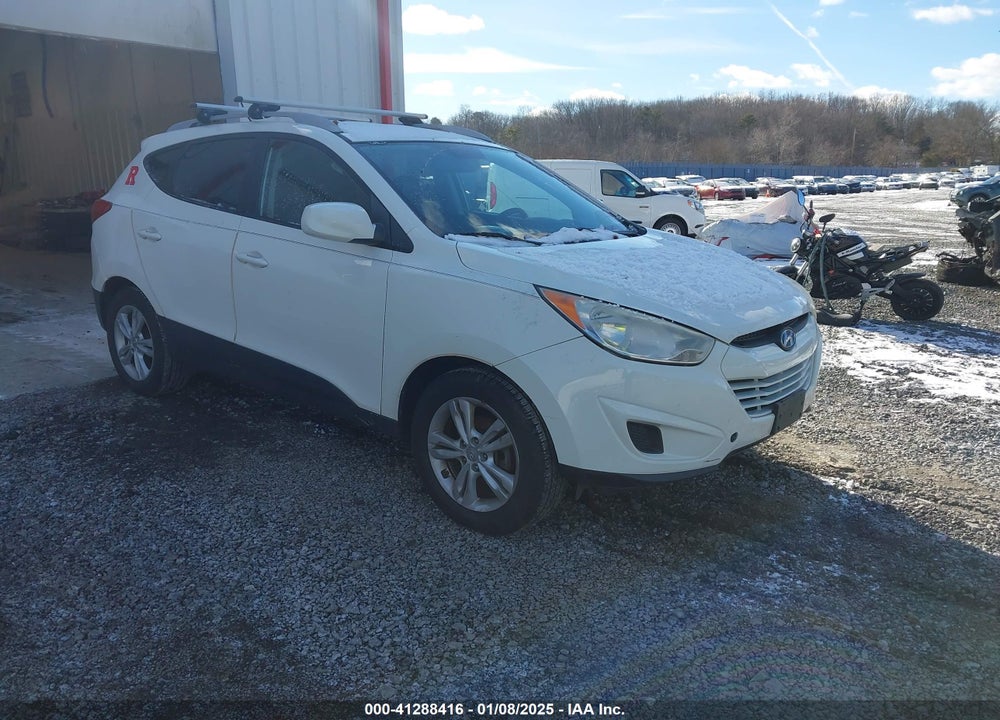 2011 HYUNDAI TUCSON GLS VIN: KM8JU3AC3BU197806