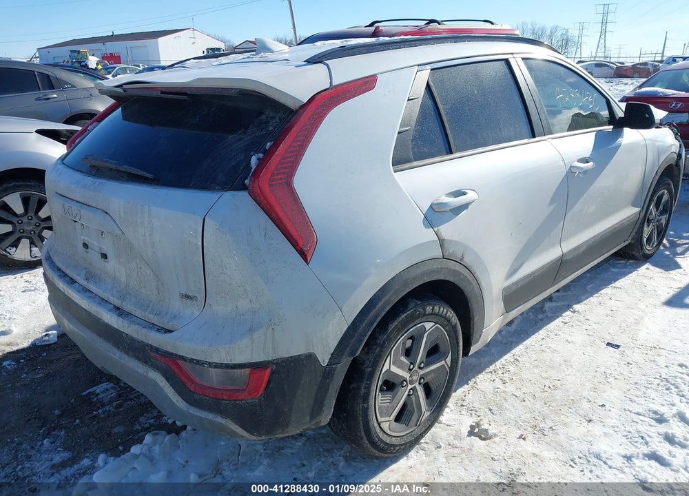 2023 KIA NIRO LX VIN: KNDCP3LE9P5088867
