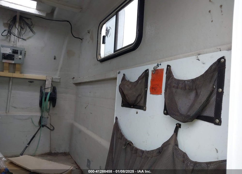 2006 UNKNOWN POD TRAILER VIN: 1P9VF051461139384
