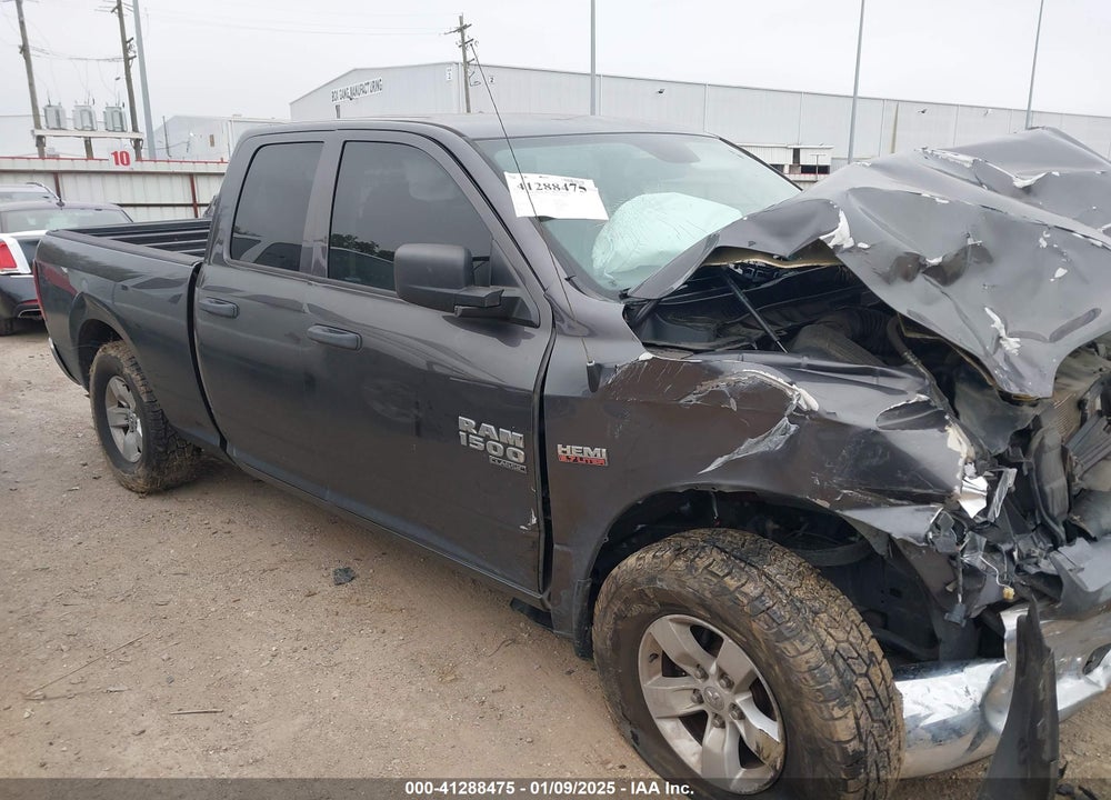 2019 RAM 1500 CLASSIC VIN: 1C6RR6FT5KS745987