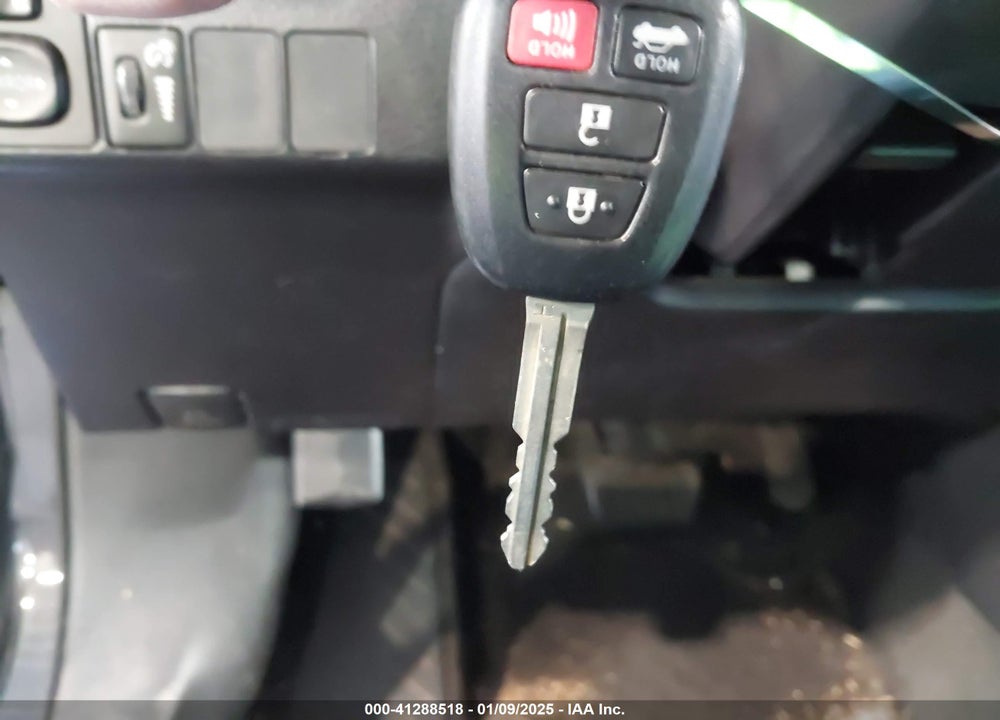 2017 TOYOTA COROLLA LE VIN: 2T1BURHE0HC858975