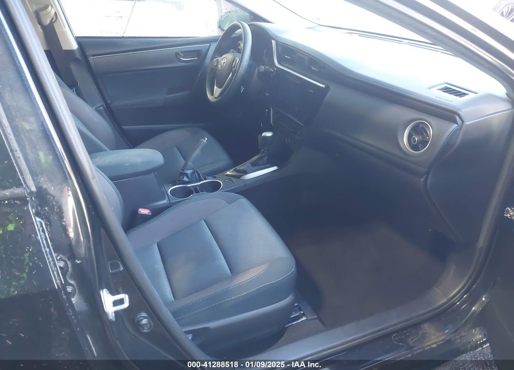 2017 TOYOTA COROLLA LE VIN: 2T1BURHE0HC858975