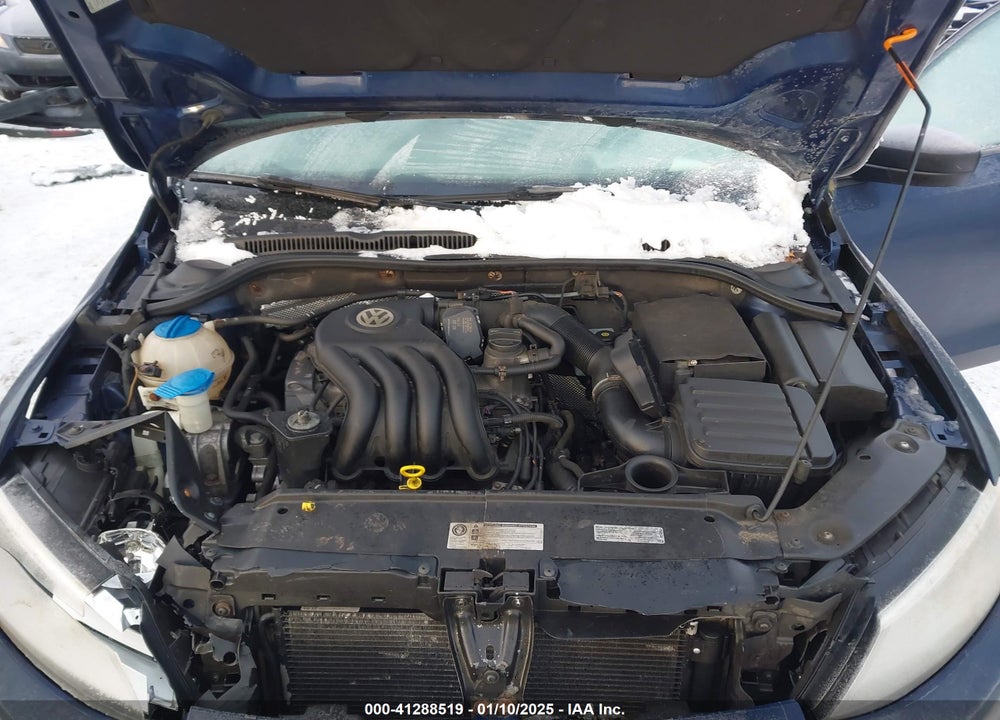 2014 VOLKSWAGEN JETTA VIN: 3VW2K7AJ4EM382439