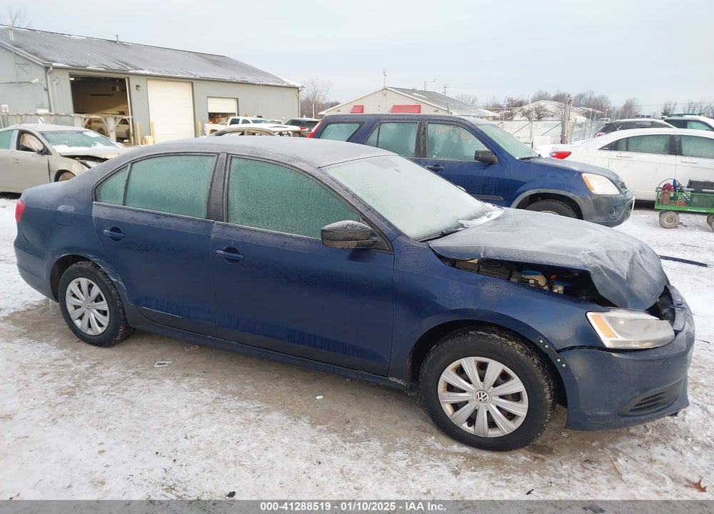 2014 VOLKSWAGEN JETTA VIN: 3VW2K7AJ4EM382439