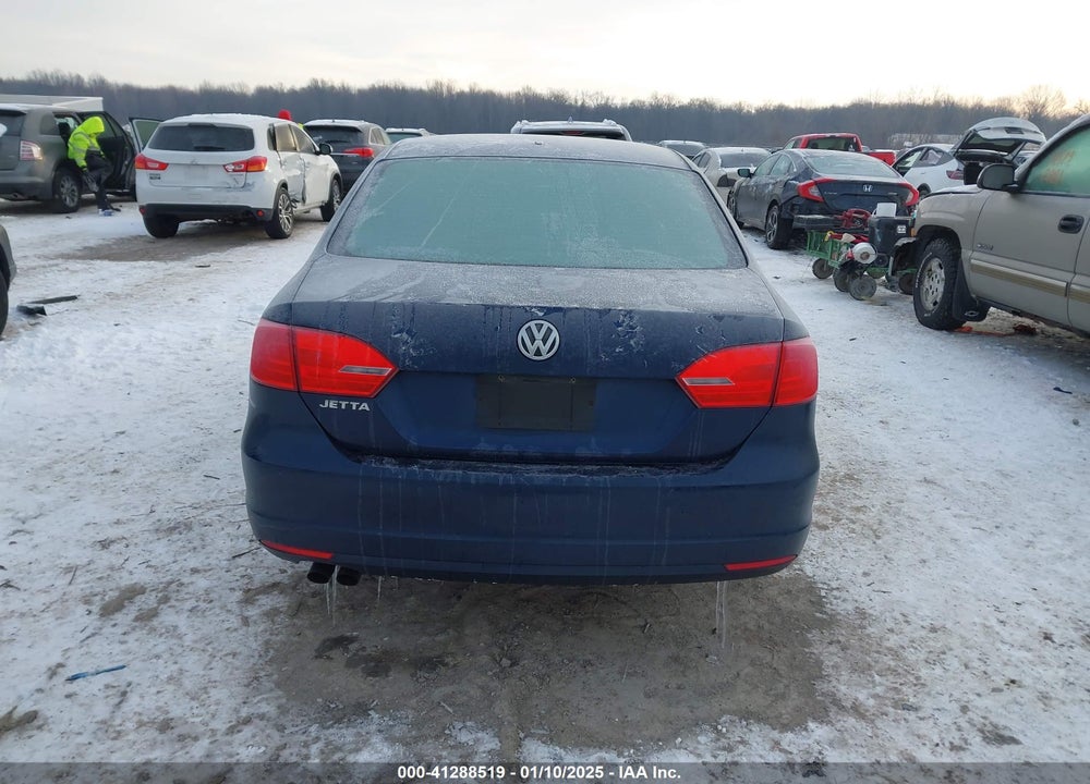 2014 VOLKSWAGEN JETTA VIN: 3VW2K7AJ4EM382439