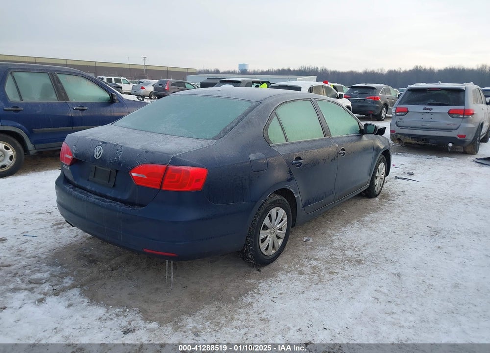 2014 VOLKSWAGEN JETTA VIN: 3VW2K7AJ4EM382439