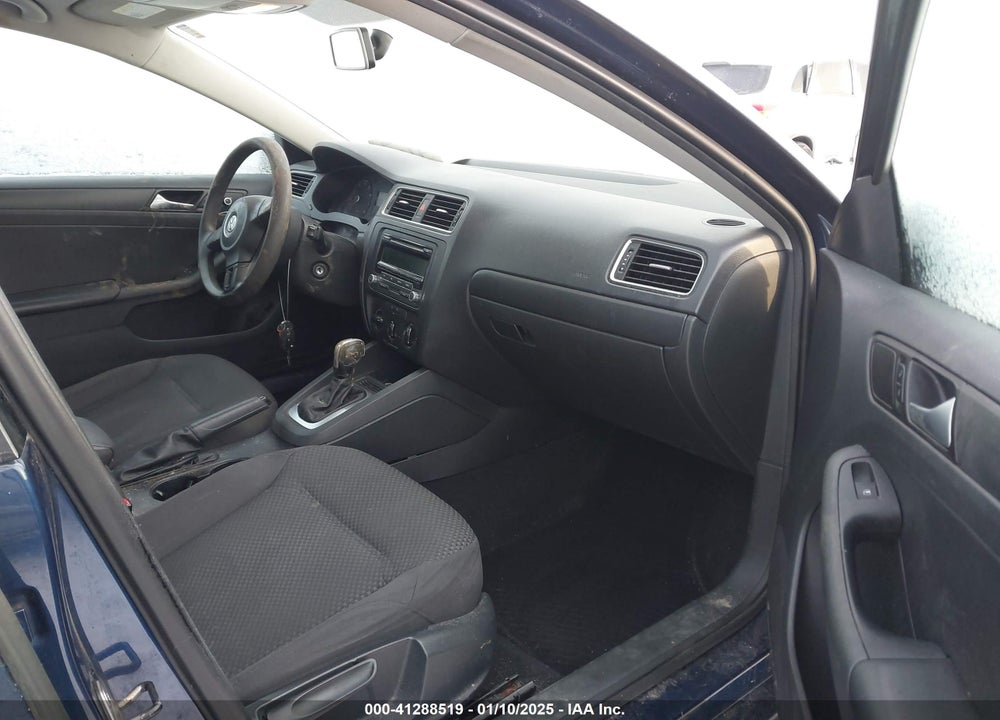 2014 VOLKSWAGEN JETTA VIN: 3VW2K7AJ4EM382439