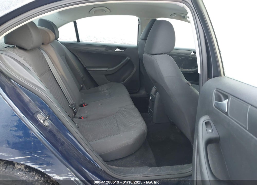 2014 VOLKSWAGEN JETTA VIN: 3VW2K7AJ4EM382439