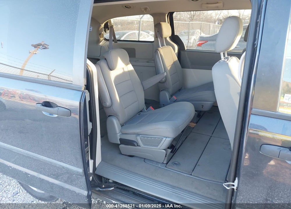 2008 DODGE GRAND CARAVAN SE VIN: 2D8HN44HX8R794021