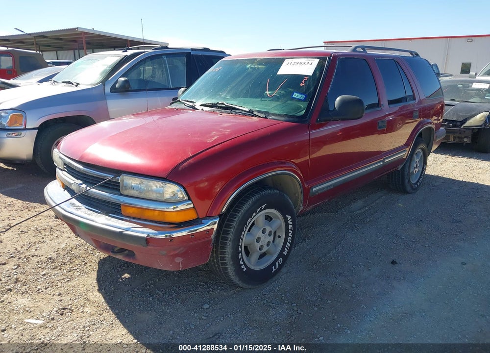 1998 CHEVROLET BLAZER LS VIN: 1GNDT13W2W2113032