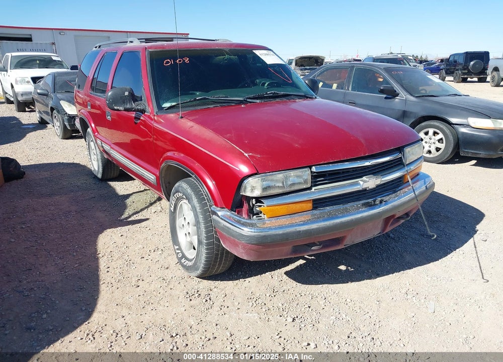 1998 CHEVROLET BLAZER LS VIN: 1GNDT13W2W2113032