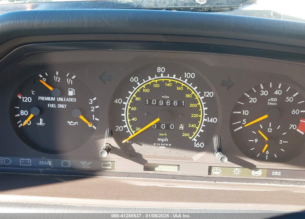 1993 MERCEDES-BENZ 300 E 2.8 VIN: WDBEA28E4PC004087