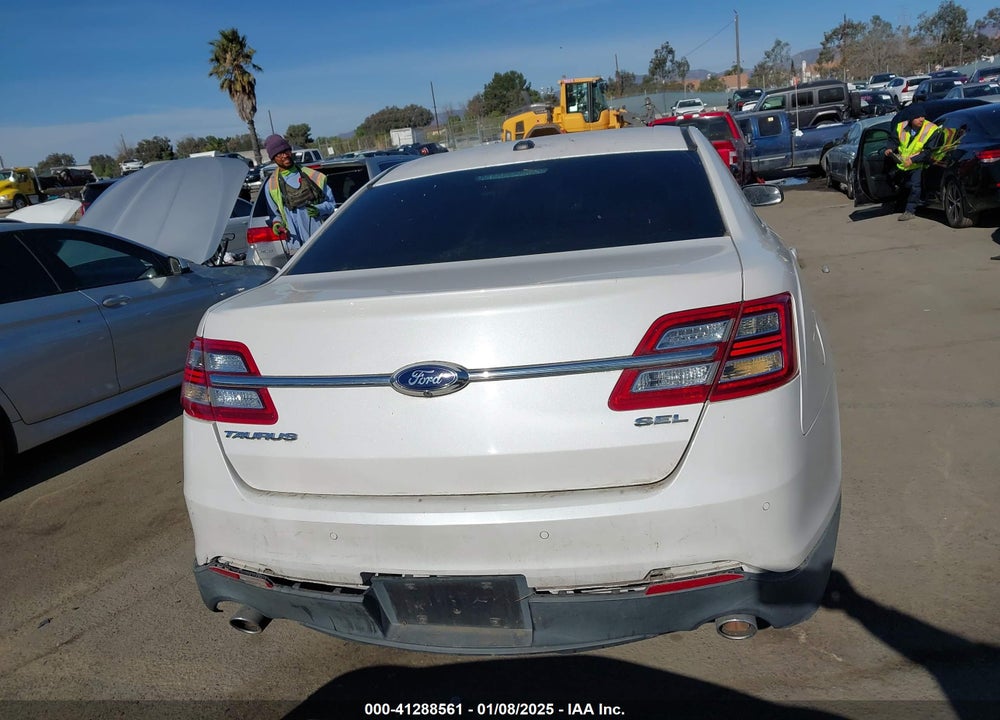 2015 FORD TAURUS VIN: 1FAHP2E85FG122562