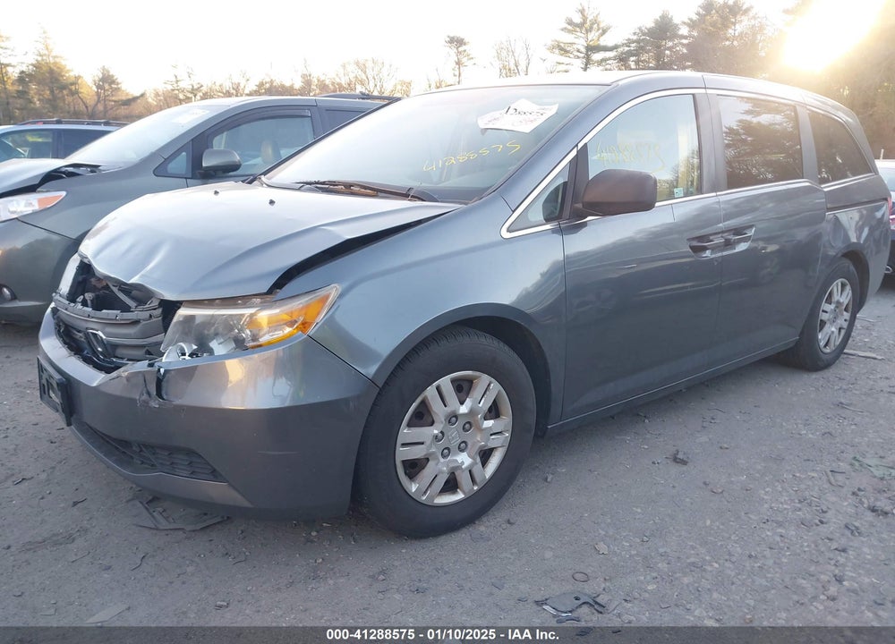 2011 HONDA ODYSSEY LX VIN: 5FNRL5H2XBB031701
