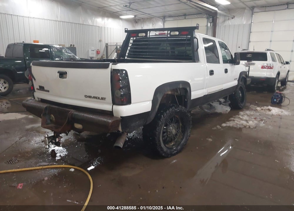 2003 CHEVROLET SILVERADO 2500HD LS VIN: 1GCHK23U13F258343