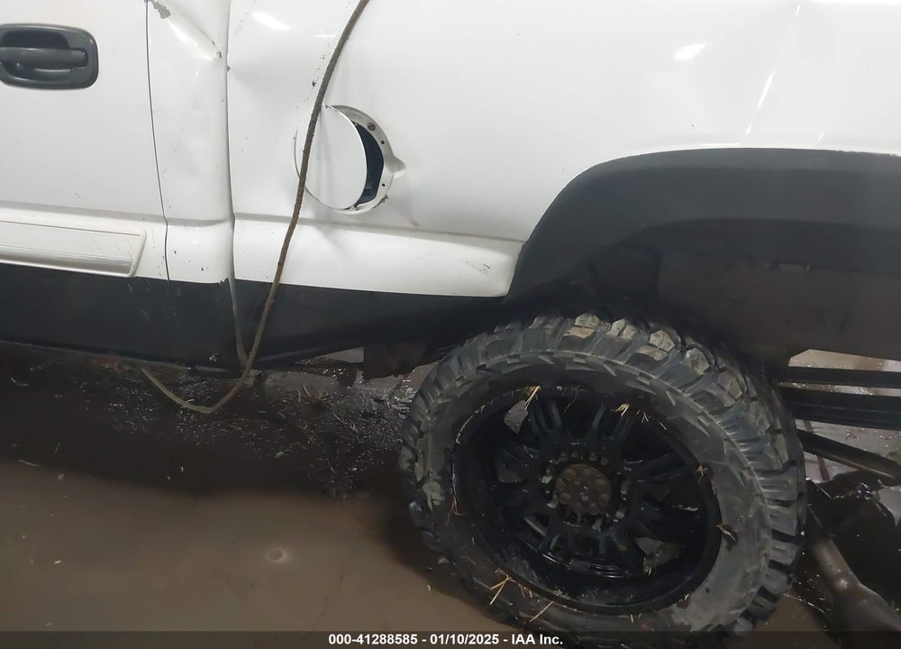2003 CHEVROLET SILVERADO 2500HD LS VIN: 1GCHK23U13F258343