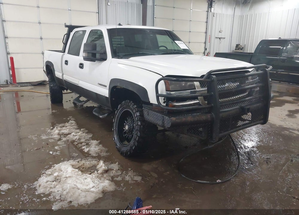 2003 CHEVROLET SILVERADO 2500HD LS VIN: 1GCHK23U13F258343