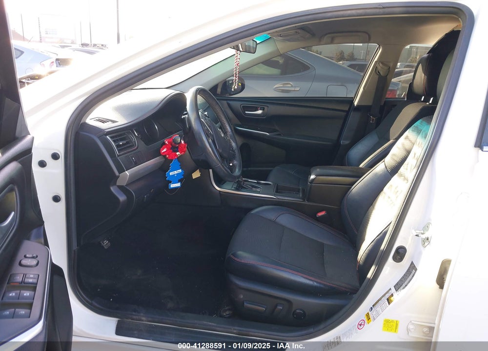 2017 TOYOTA CAMRY SE VIN: 4T1BF1FK8HU682406