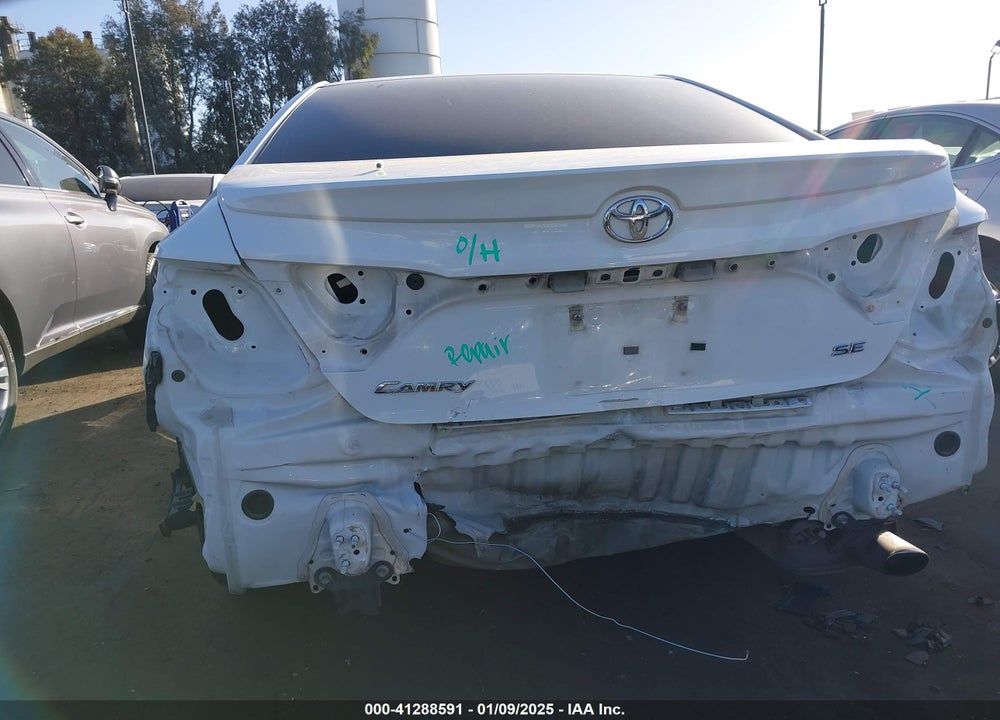 2017 TOYOTA CAMRY SE VIN: 4T1BF1FK8HU682406