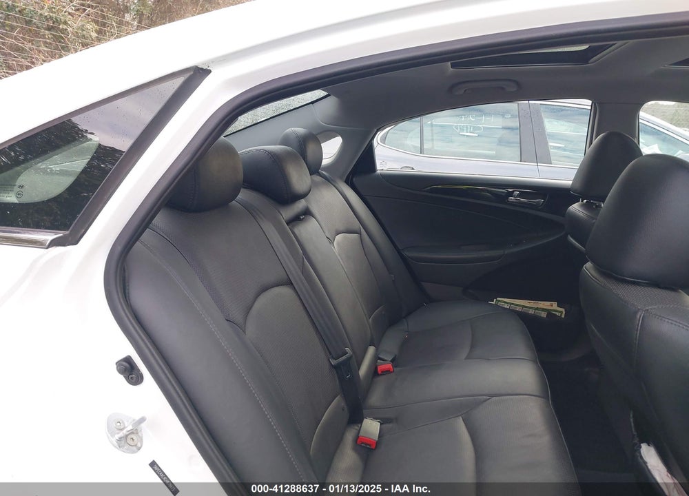 2014 HYUNDAI SONATA VIN: 5NPEC4AC4EH878473