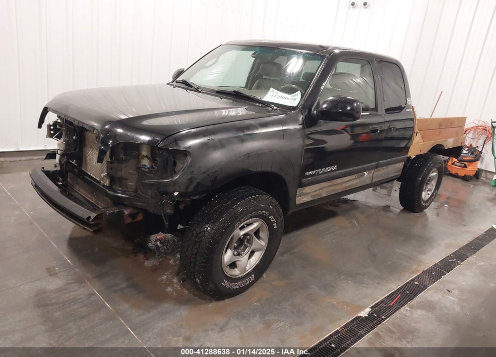 2000 TOYOTA TUNDRA LTD V8 VIN: 5TBBT4810YS120810