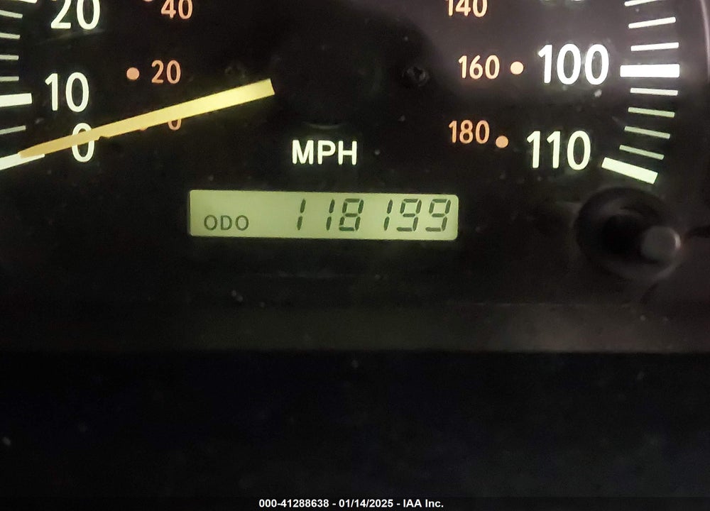 2000 TOYOTA TUNDRA LTD V8 VIN: 5TBBT4810YS120810
