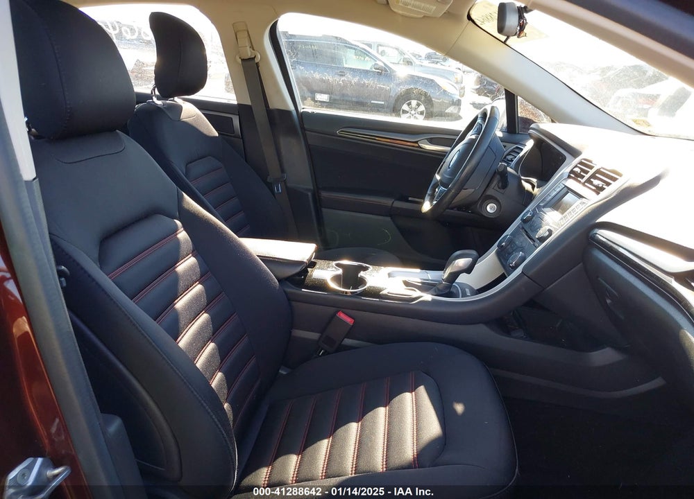 2015 FORD FUSION SE VIN: 3FA6P0H70FR101304