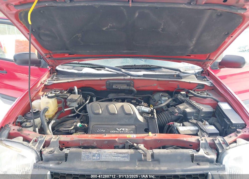 2002 FORD ESCAPE XLT VIN: 1FMCU04132KC46810