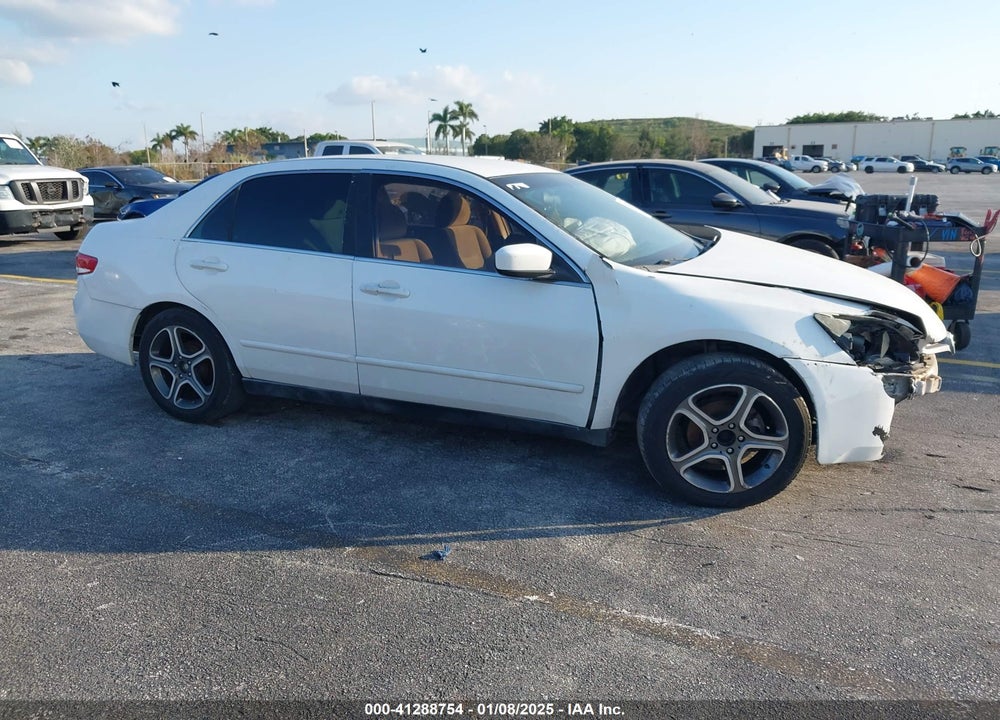 2004 HONDA ACCORD 2.4 LX VIN: 1HGCM56384A175310