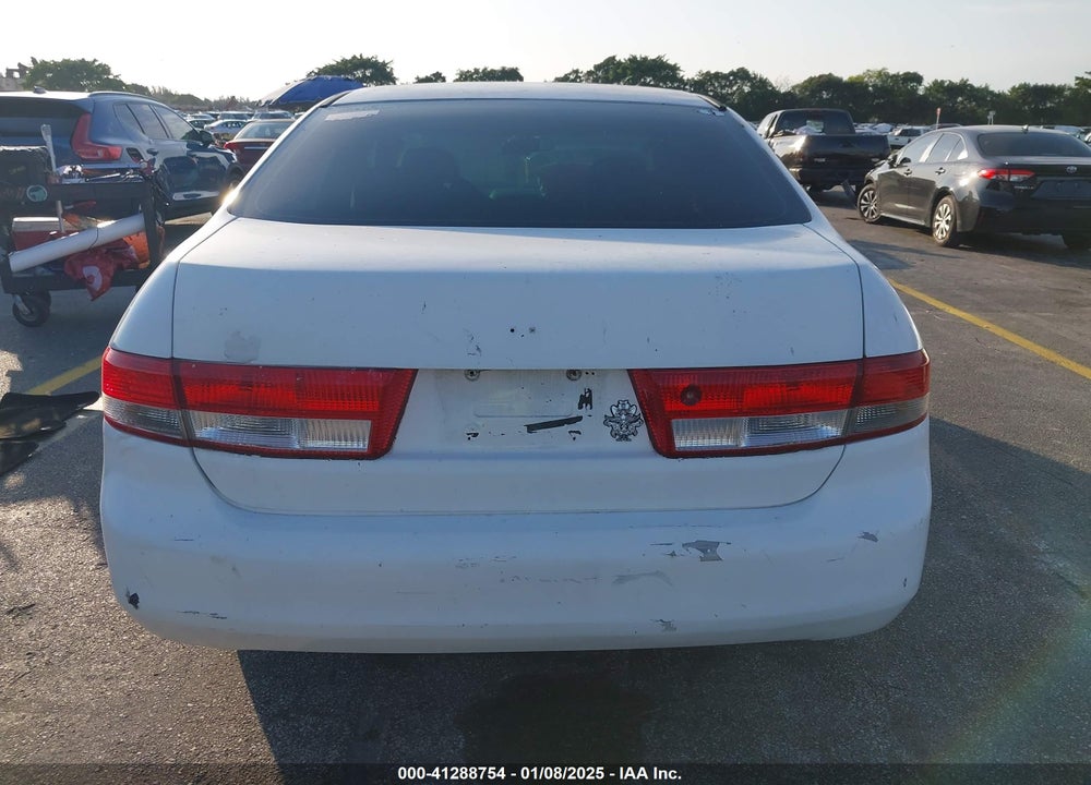 2004 HONDA ACCORD 2.4 LX VIN: 1HGCM56384A175310