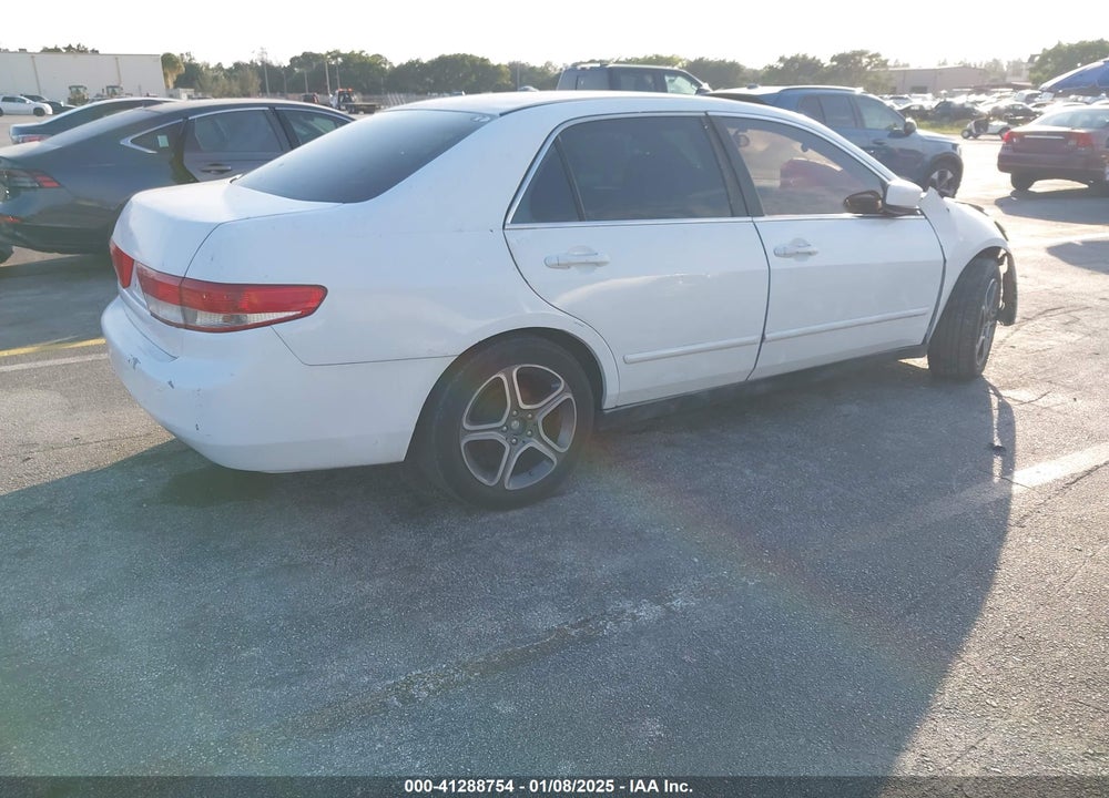 2004 HONDA ACCORD 2.4 LX VIN: 1HGCM56384A175310